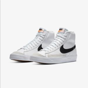 Nike blazer mids